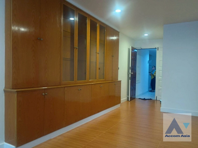 6  3 br Condominium for rent and sale in Sukhumvit ,Bangkok BTS Asok - MRT Sukhumvit at Ruamjai Heights AA38902