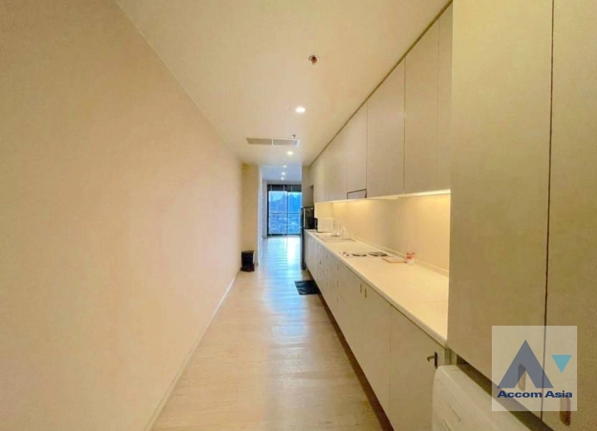 unit 1 Bedroom  Condominium For Rent & Sale in Sukhumvit, Bangkok  near BTS Thong Lo (AA38911)