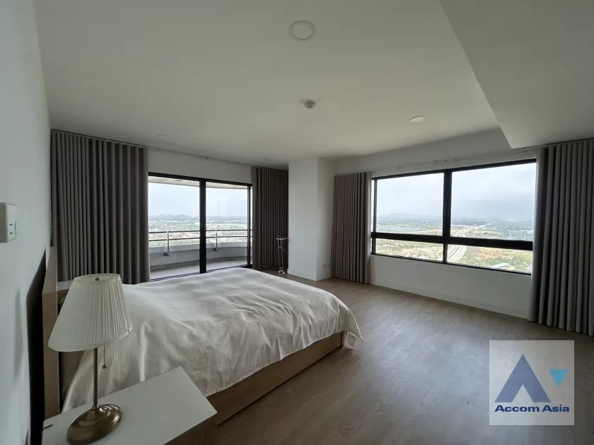 7  3 br Condominium For Sale in  ,Chon Buri   at Ocean Marina AA38913