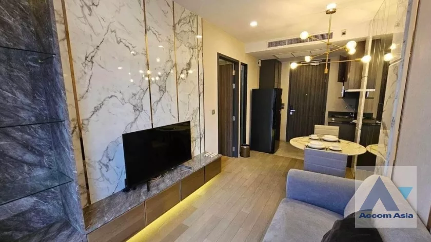 unit 1 Bedroom  Condominium For Rent in Sukhumvit, Bangkok  near BTS Asok - MRT Sukhumvit (AA38916)
