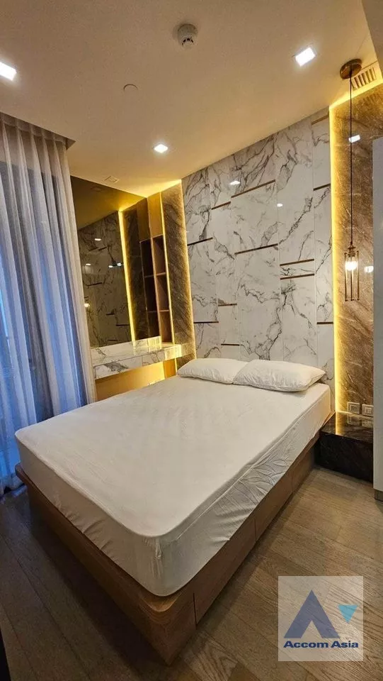 unit 1 Bedroom  Condominium For Rent in Sukhumvit, Bangkok  near BTS Asok - MRT Sukhumvit (AA38916)