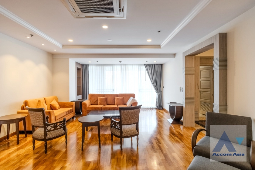 6  3 br Apartment For Rent in Sukhumvit ,Bangkok BTS Nana at Fully Furnished Apartment, Only 2 mins walk to BTS AA38923