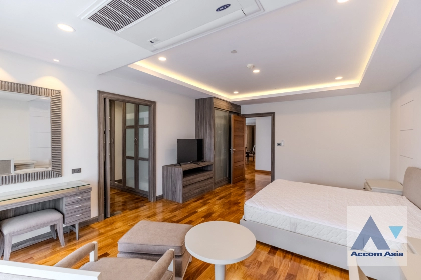 17  3 br Apartment For Rent in Sukhumvit ,Bangkok BTS Nana at Fully Furnished Suites AA38923