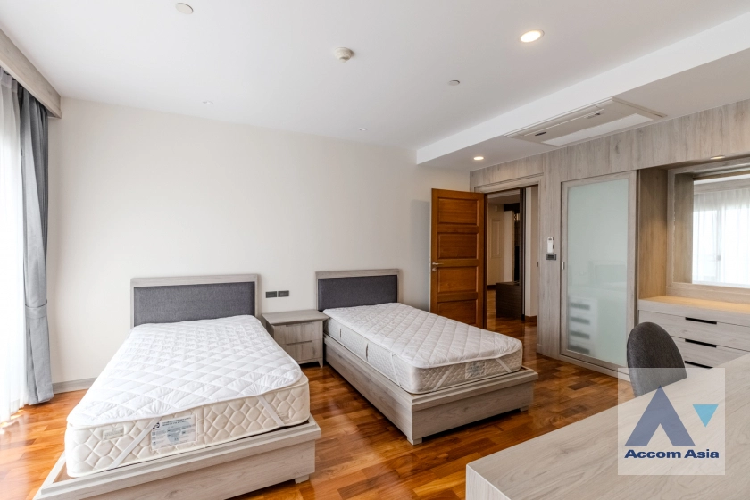 21  3 br Apartment For Rent in Sukhumvit ,Bangkok BTS Nana at Fully Furnished Suites AA38923