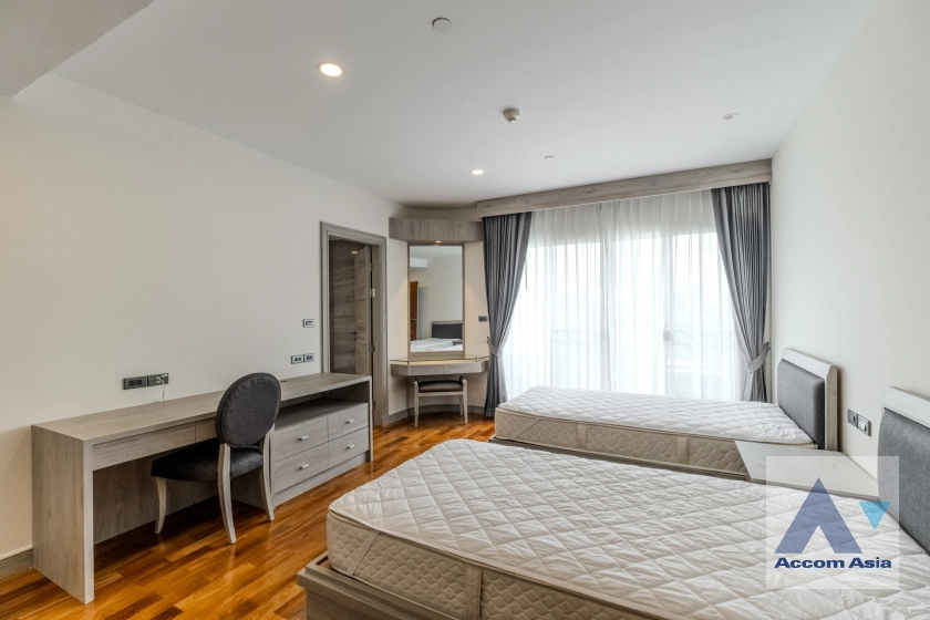 22  3 br Apartment For Rent in Sukhumvit ,Bangkok BTS Nana at Fully Furnished Suites AA38923
