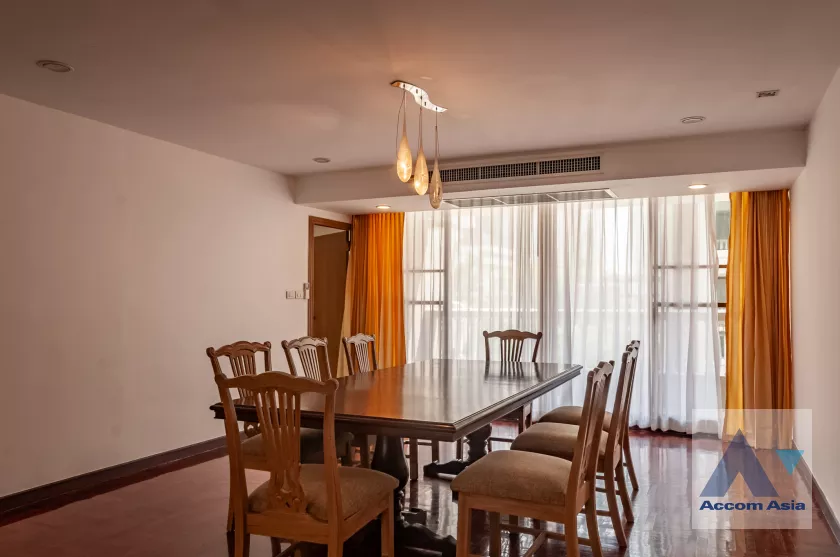 4  4 br Apartment For Rent in Sukhumvit ,Bangkok BTS Phrom Phong at Family Size Desirable AA38925