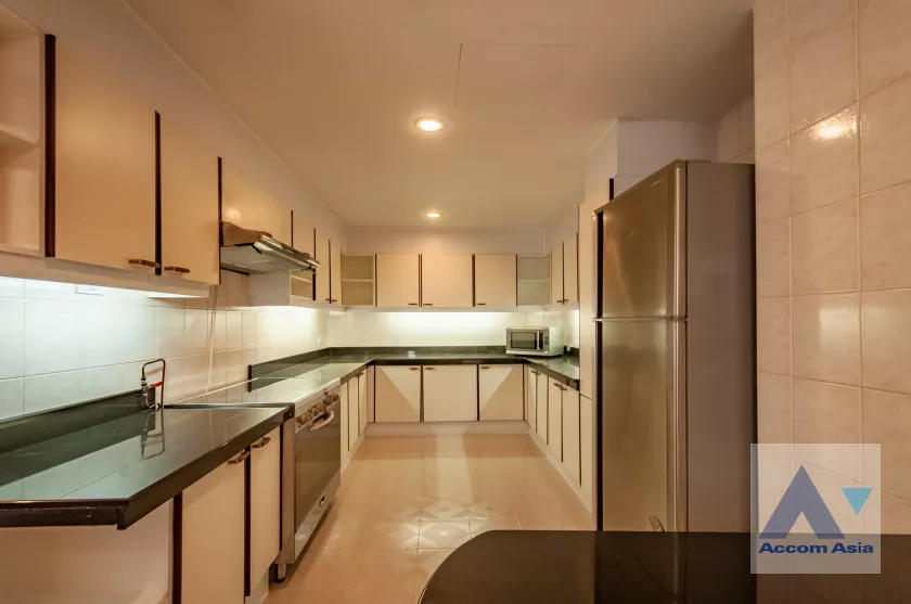 5  4 br Apartment For Rent in Sukhumvit ,Bangkok BTS Phrom Phong at Family Size Desirable AA38925