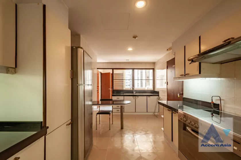 6  4 br Apartment For Rent in Sukhumvit ,Bangkok BTS Phrom Phong at Family Size Desirable AA38925