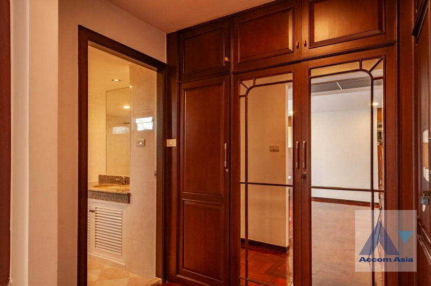 12  4 br Apartment For Rent in Sukhumvit ,Bangkok BTS Phrom Phong at Family Size Residence Starting at 280 Sqm AA38925