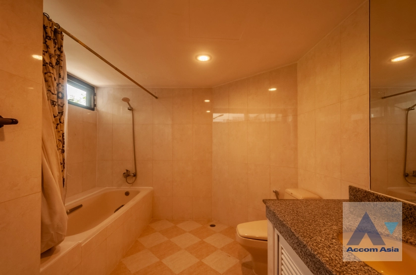 13  4 br Apartment For Rent in Sukhumvit ,Bangkok BTS Phrom Phong at Family Size Residence Starting at 280 Sqm AA38925