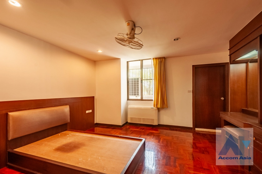 15  4 br Apartment For Rent in Sukhumvit ,Bangkok BTS Phrom Phong at Family Size Residence Starting at 280 Sqm AA38925