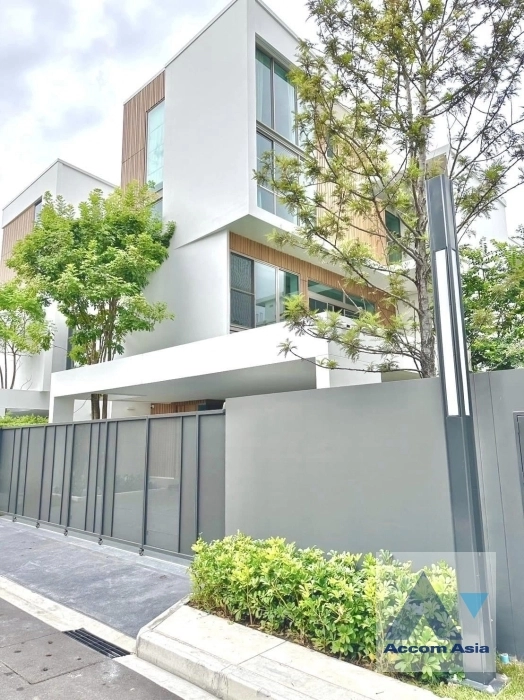 30  3 br House For Rent in Latkrabang ,Bangkok ARL Ban Thap Chang at VIVE Rama 9 AA38935