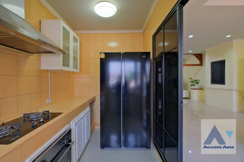 10  3 br Townhouse For Rent in Sukhumvit ,Bangkok BTS Phrom Phong at Chicha Castle AA38960