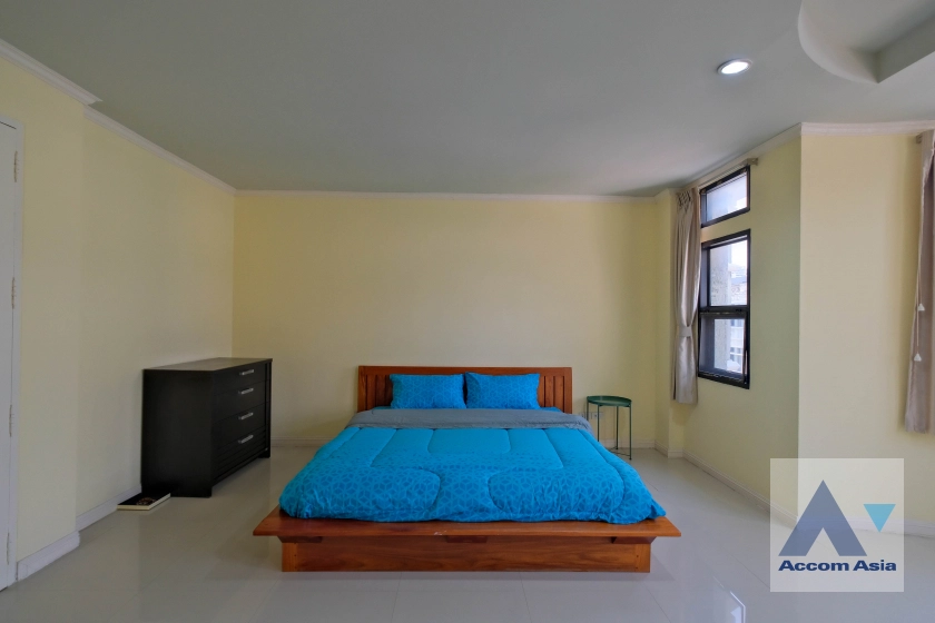 19  3 br Townhouse For Rent in Sukhumvit ,Bangkok BTS Phrom Phong at Chicha Castle AA38960