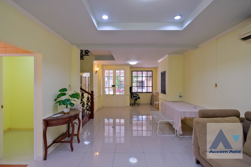  1  3 br Townhouse For Rent in Sukhumvit ,Bangkok BTS Phrom Phong at Chicha Castle AA38960
