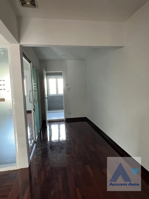 8  4 br House for rent and sale in Sukhumvit ,Bangkok BTS On Nut at Baan Hong Nakorn Sukhumvit AA38967