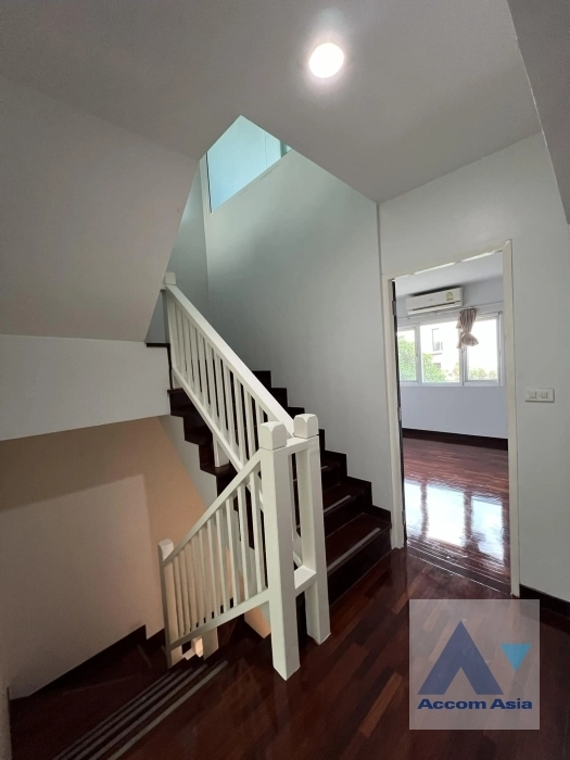 7  4 br House for rent and sale in Sukhumvit ,Bangkok BTS On Nut at Baan Hong Nakorn Sukhumvit AA38967