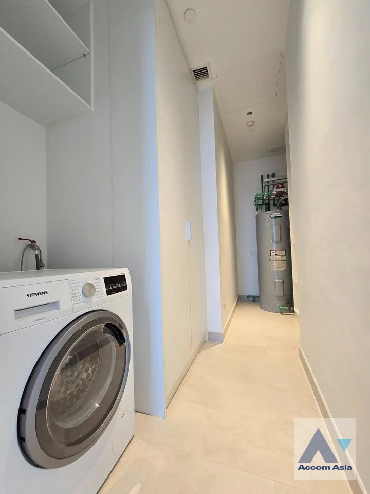 13  2 br Condominium for rent and sale in Sathorn ,Bangkok BTS Saphan Taksin at Four Seasons Private Residences AA38968