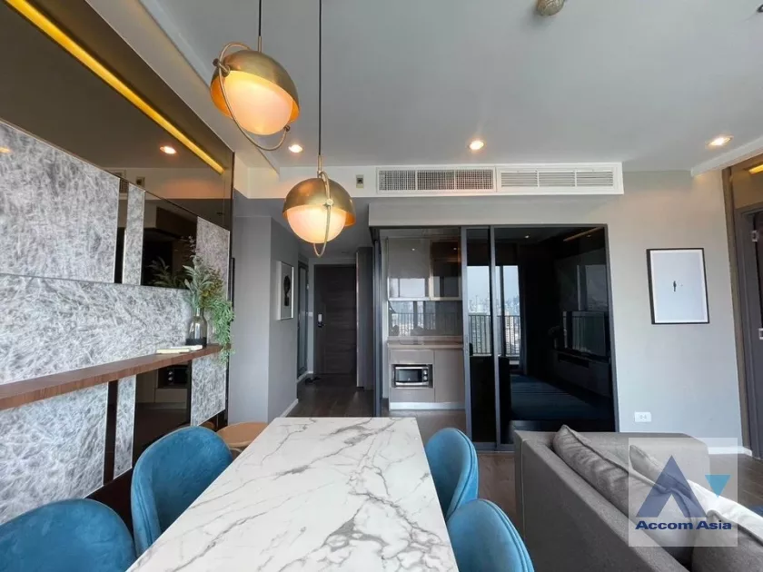 unit 2 Bedrooms  Condominium For Rent in Sukhumvit, Bangkok  near BTS Ekkamai (AA38972)