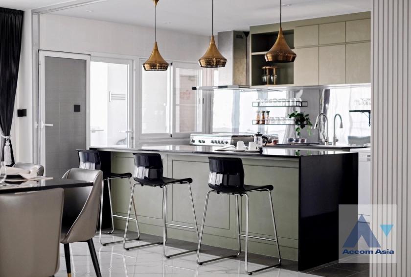 9  3 br Condominium for rent and sale in Sukhumvit ,Bangkok BTS Phrom Phong at D.S. Tower 1 AA38973