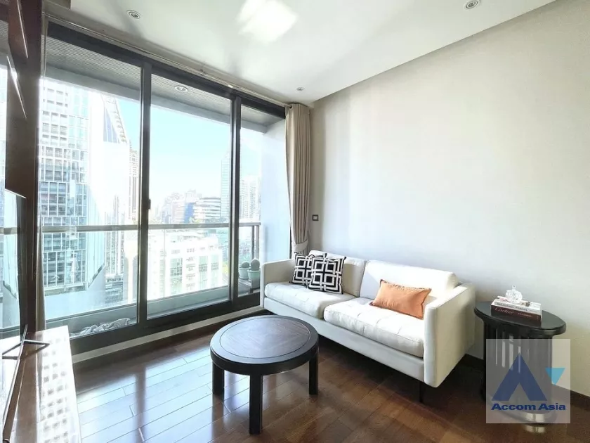  1 Bedroom  Condominium For Rent & Sale in Sukhumvit, Bangkok  near BTS Phrom Phong (AA38975)