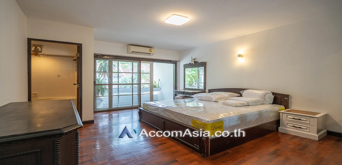 7  3 br House For Rent in Sukhumvit ,Bangkok BTS Nana 11001701