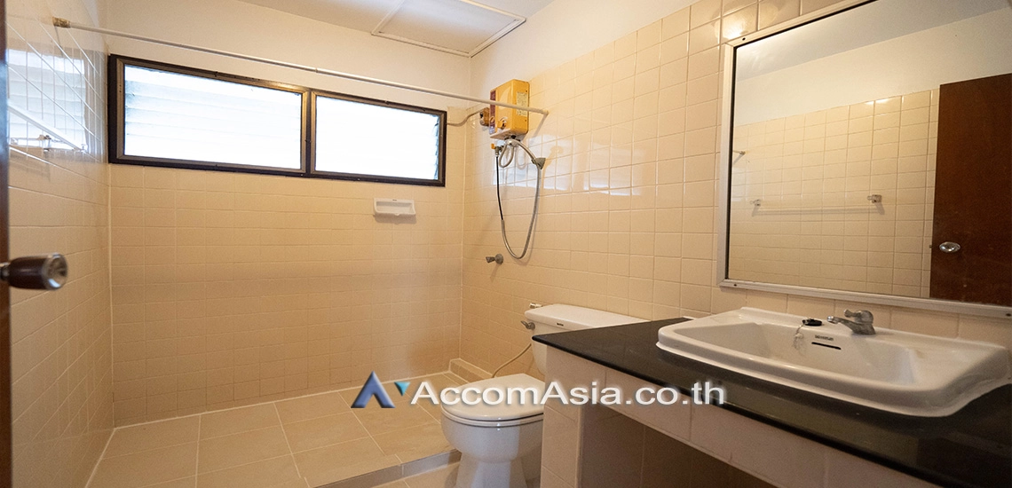 11  3 br House For Rent in Sukhumvit ,Bangkok BTS Nana 11001701