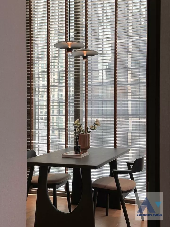 6  1 br Condominium For Rent in Ploenchit ,Bangkok BTS Chitlom at 28 Chidlom AA38978