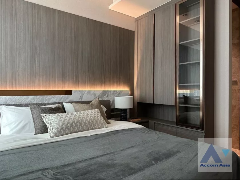 11  1 br Condominium For Rent in Ploenchit ,Bangkok BTS Chitlom at 28 Chidlom AA38978
