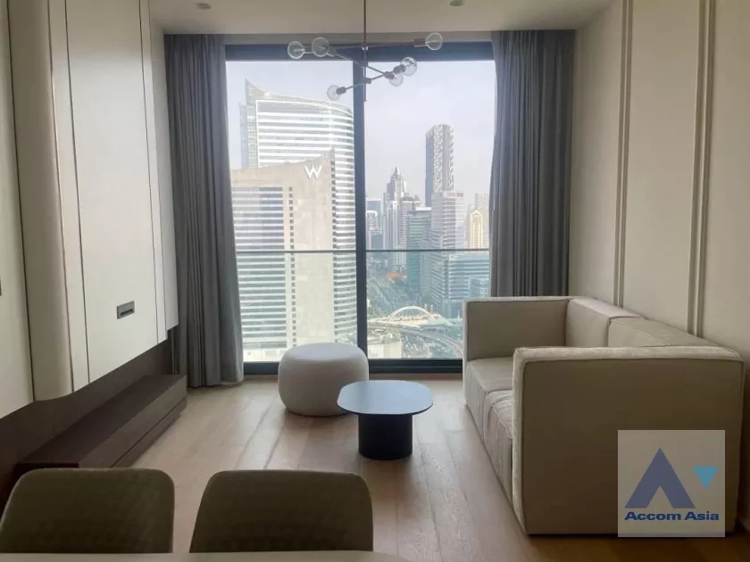 unit 1 Bedroom  Condominium For Rent in Silom, Bangkok  near BTS Chong Nonsi (AA38980)