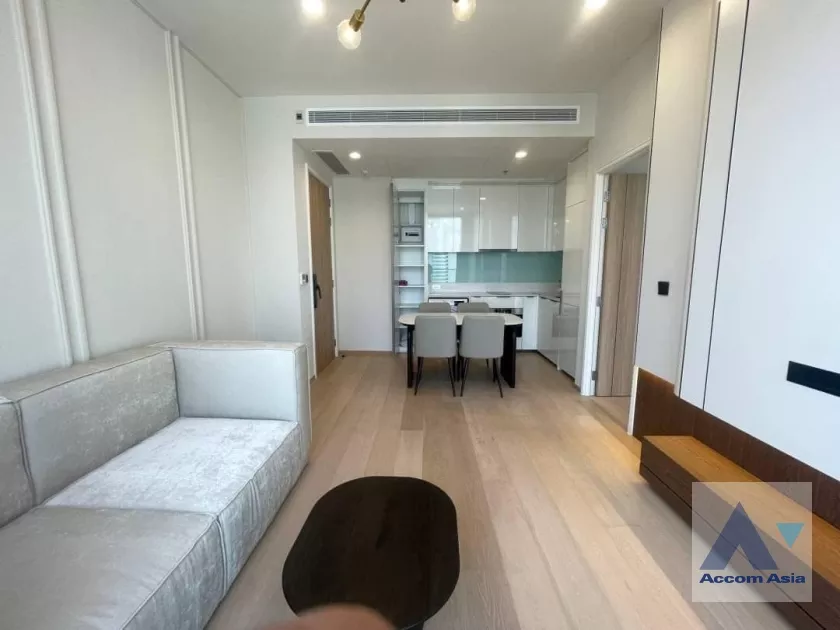 unit 1 Bedroom  Condominium For Rent in Silom, Bangkok  near BTS Chong Nonsi (AA38980)