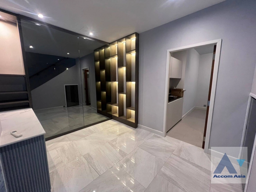 7  4 br House For Rent in Sukhumvit ,Bangkok BTS Ekkamai at ARNA Ekamai AA38987