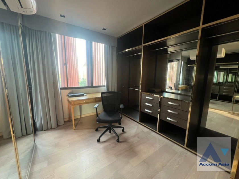 15  4 br House For Rent in Sukhumvit ,Bangkok BTS Ekkamai at ARNA Ekamai AA38987
