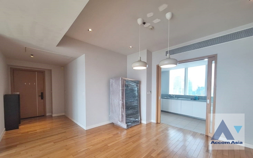 unitLake View, Big Balcony |  3 Bedrooms  Condominium For Rent in Sukhumvit, Bangkok  near BTS Asok - MRT Sukhumvit (AA38990)