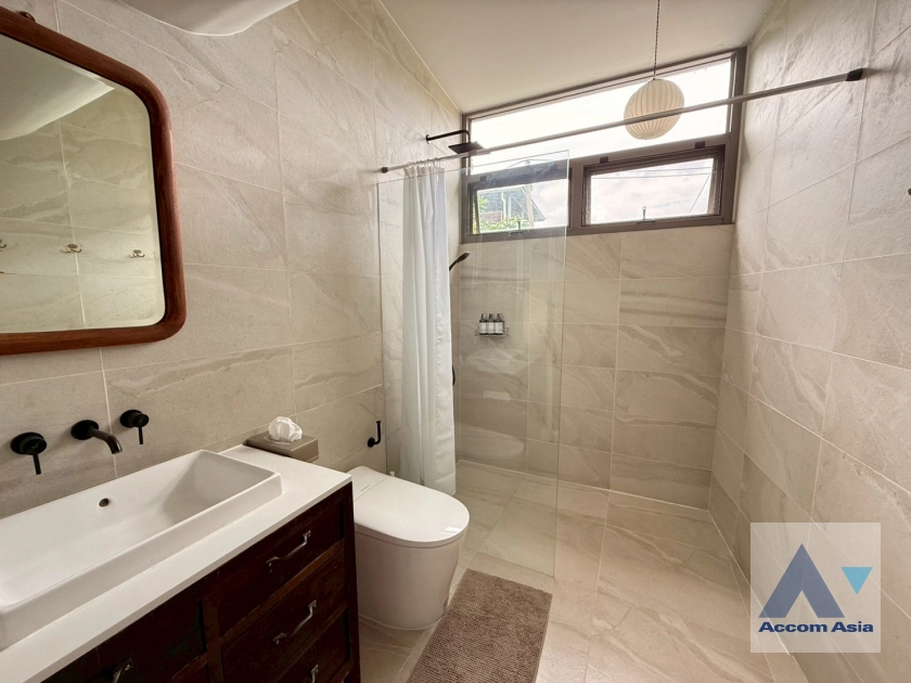 10  1 br House for rent and sale in Phaholyothin ,Bangkok BTS Ari AA38992