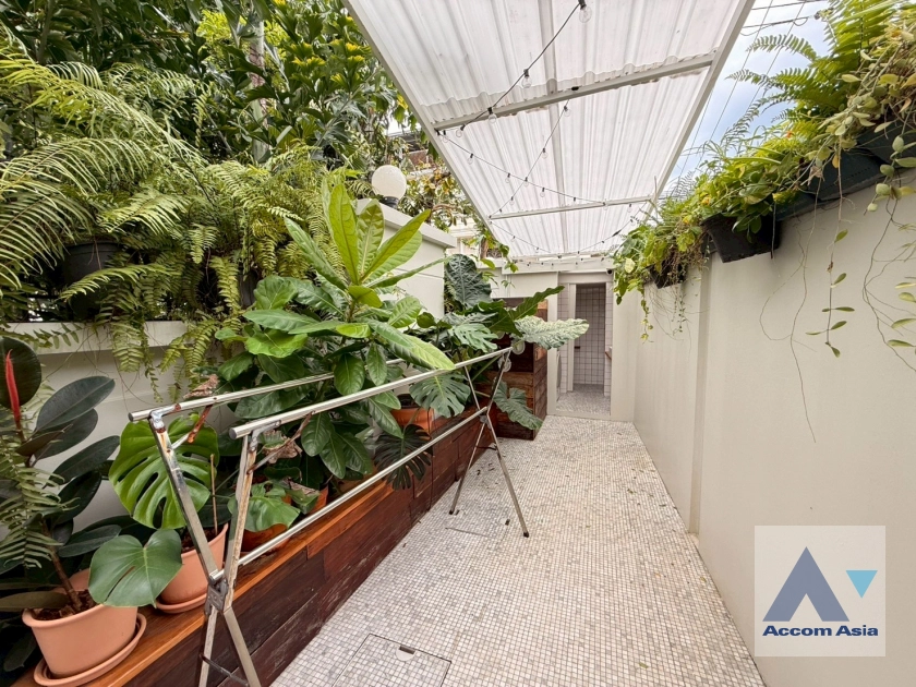 21  1 br House for rent and sale in Phaholyothin ,Bangkok BTS Ari AA38992