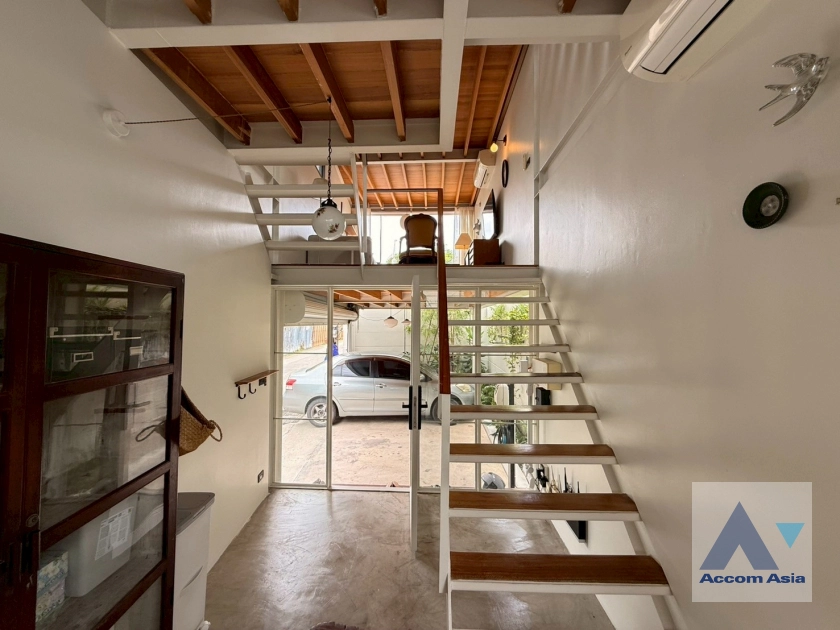 26  1 br House for rent and sale in Phaholyothin ,Bangkok BTS Ari AA38992