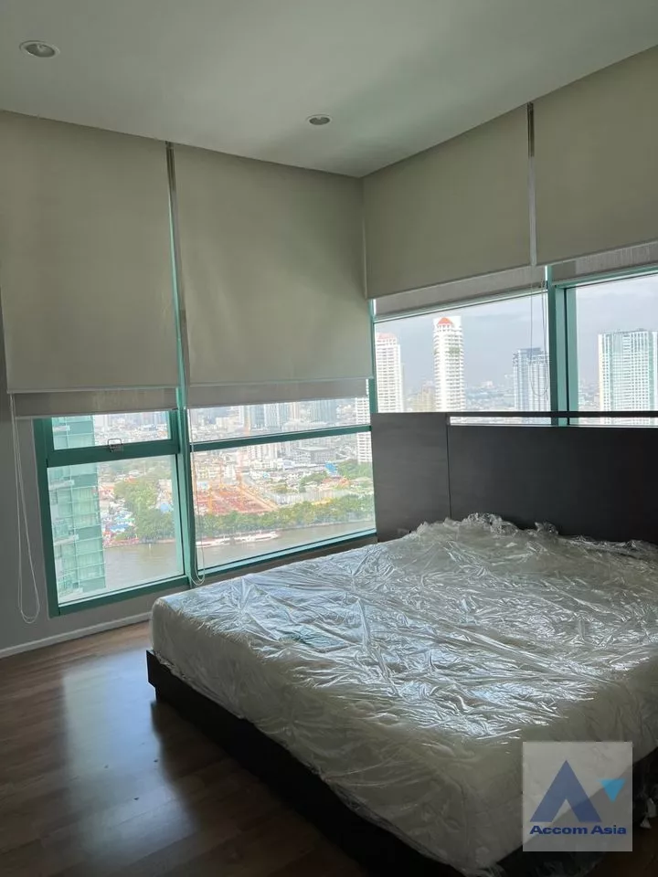  2 Bedrooms  Condominium For Rent in Charoenkrung, Bangkok  near BTS Saphan Taksin (AA38993)