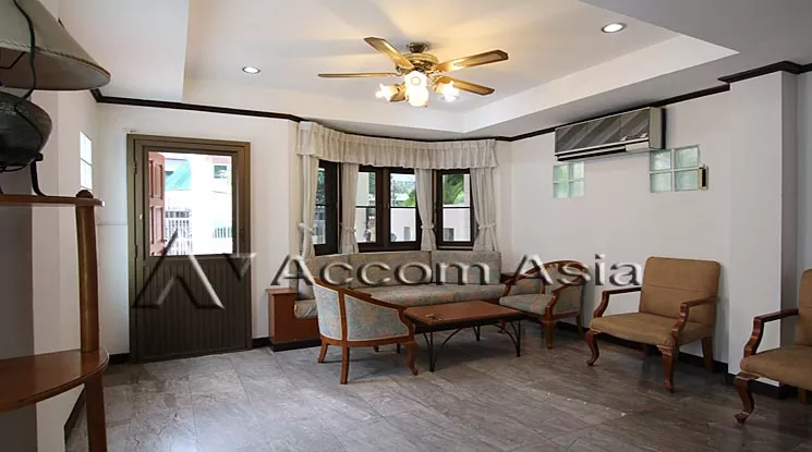  1  2 br House For Rent in Ploenchit ,Bangkok BTS Ploenchit 95322