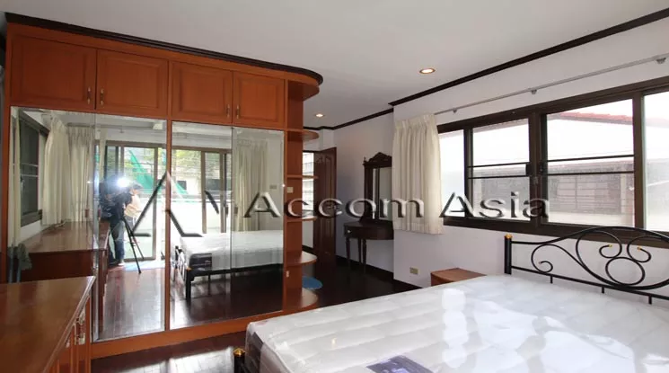 9  2 br House For Rent in ploenchit ,Bangkok BTS Ploenchit 95322
