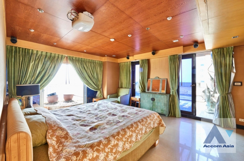 8  4 br Condominium For Sale in Sathorn ,Bangkok BTS Sala Daeng - MRT Lumphini at Sathorn Park Place AA39012