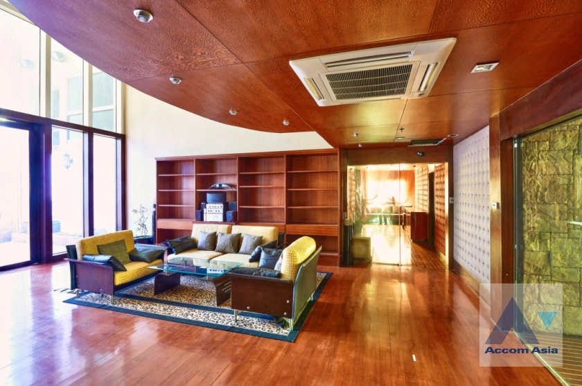  1  4 br Condominium For Sale in Sathorn ,Bangkok BTS Sala Daeng - MRT Lumphini at Sathorn Park Place AA39012