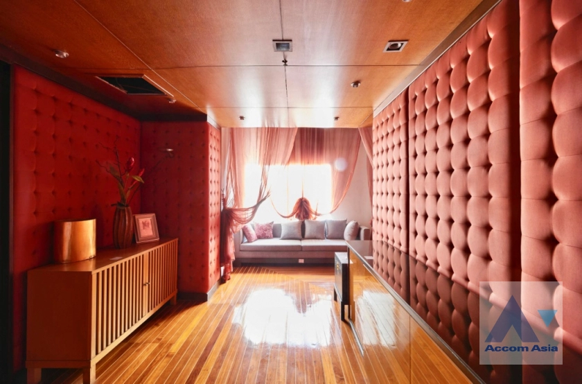 12  4 br Condominium For Sale in Sathorn ,Bangkok BTS Sala Daeng - MRT Lumphini at Sathorn Park Place AA39012