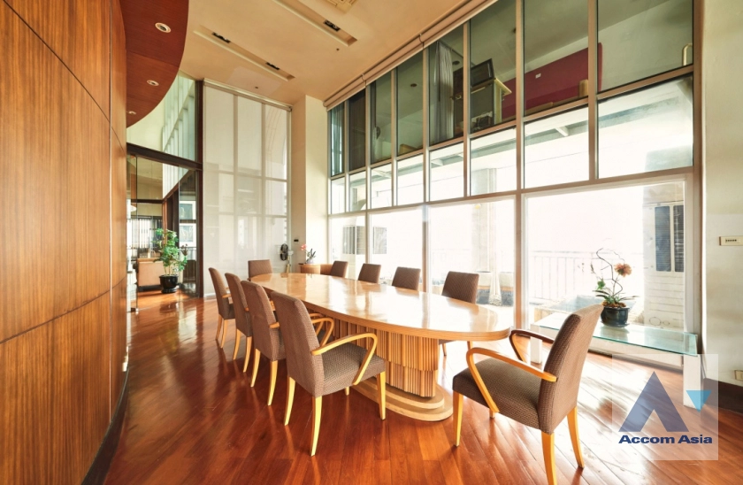 4  4 br Condominium For Sale in Sathorn ,Bangkok BTS Sala Daeng - MRT Lumphini at Sathorn Park Place AA39012