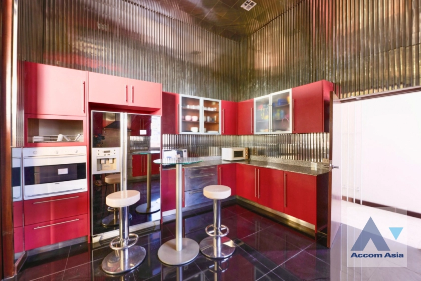 6  4 br Condominium For Sale in Sathorn ,Bangkok BTS Sala Daeng - MRT Lumphini at Sathorn Park Place AA39012