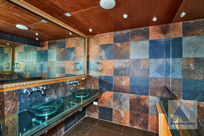 17  4 br Condominium For Sale in Sathorn ,Bangkok BTS Sala Daeng - MRT Lumphini at Sathorn Park Place AA39012