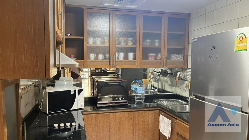 9  2 br Condominium For Sale in Ploenchit ,Bangkok BTS Ploenchit at All Seasons Mansion AA39013