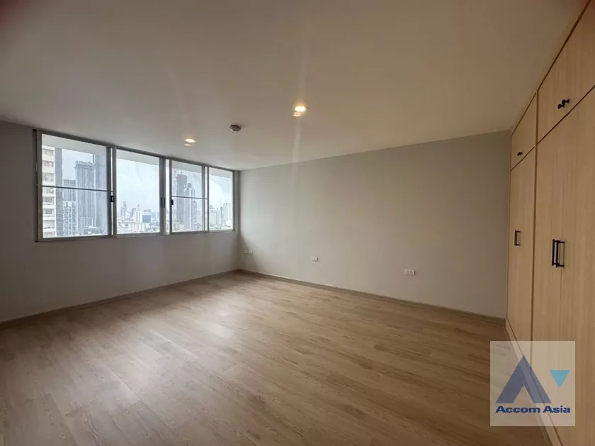 9  3 br Apartment For Rent in Sukhumvit ,Bangkok BTS Ekkamai at Ideal Place For Big Families AA39019