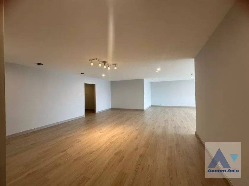 4  3 br Apartment For Rent in Sukhumvit ,Bangkok BTS Ekkamai at Ideal Place For Big Families AA39019