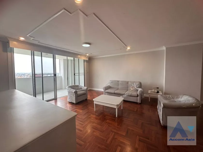  Ideal Place For Big Famlilies Apartment  3 Bedroom for Rent BTS Ekkamai in Sukhumvit Bangkok